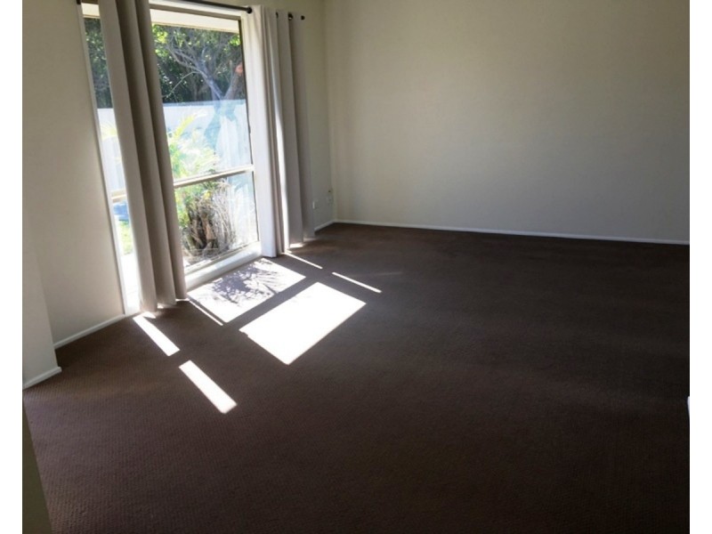 7 Perak Court, Tanah Merah QLD 4128