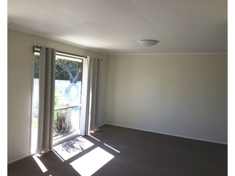 7 Perak Court, Tanah Merah QLD 4128