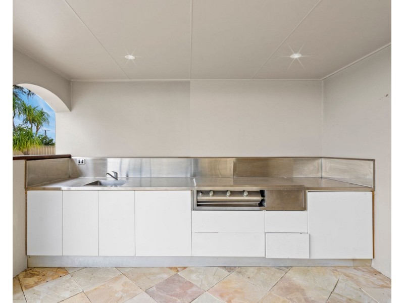 4 Abang Avenue, Tanah Merah QLD 4128