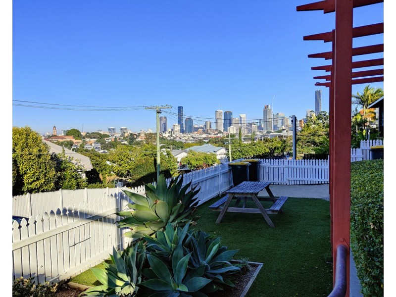 4/14 Hastings Street, Teneriffe QLD 4005