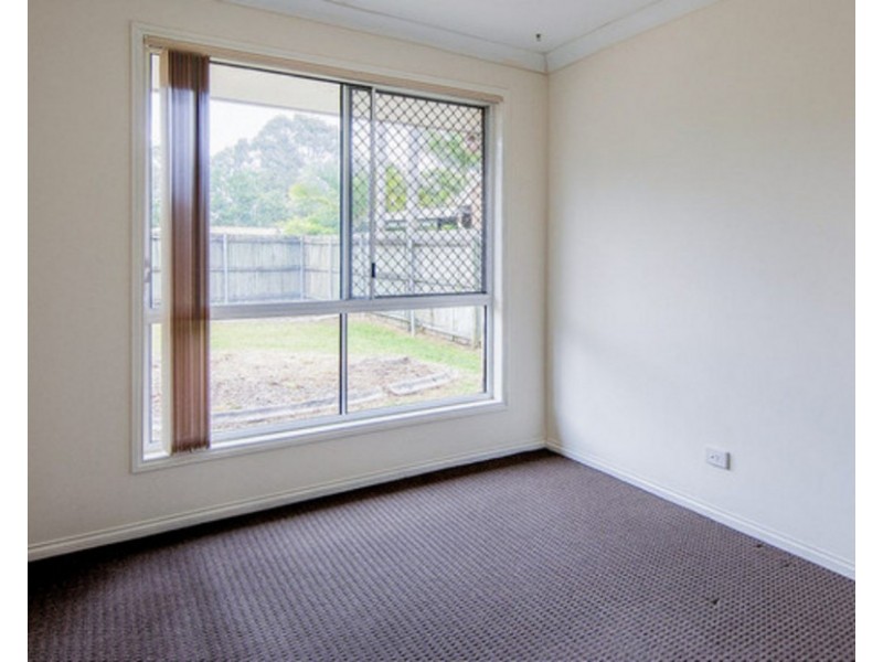 33 Rhodes Street, Loganlea QLD 4131