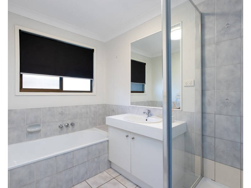 3 Salamander Place, Rochedale South QLD 4123