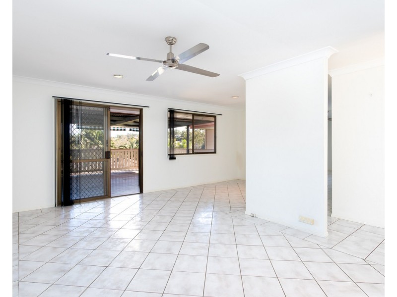 3 Salamander Place, Rochedale South QLD 4123