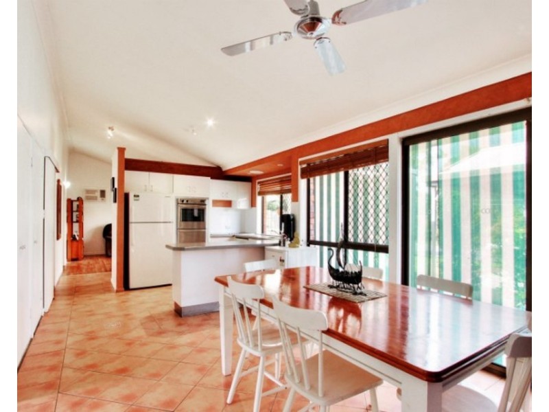 9 Oxley Circuit, Daisy Hill QLD 4127