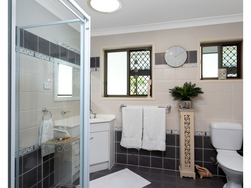 3 Veronica Avenue, Daisy Hill QLD 4127