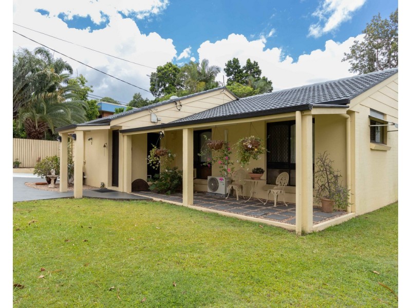 3 Veronica Avenue, Daisy Hill QLD 4127