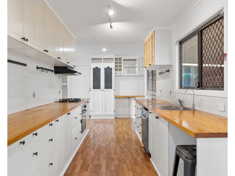 27 Floret Street, Shailer Park QLD 4128