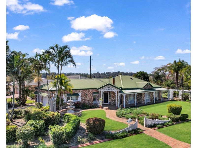 2 Peninsula Avenue, Cornubia QLD 4130