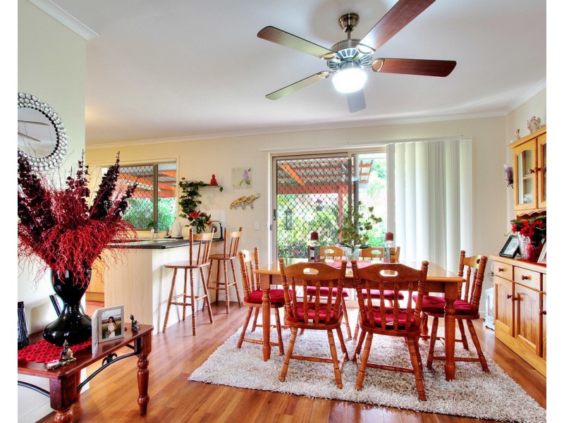 17 Leighton Drive, Edens Landing QLD 4207