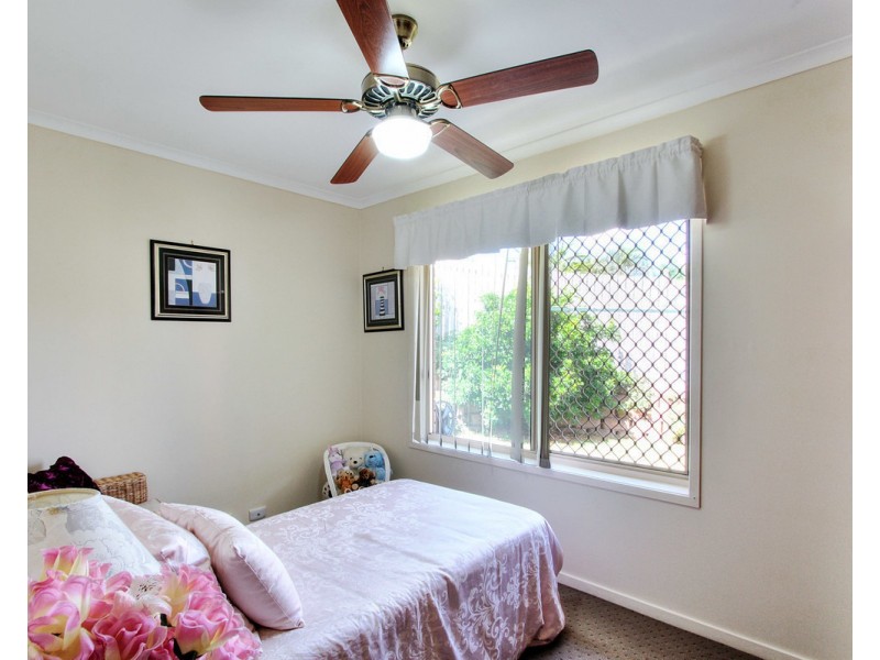 17 Leighton Drive, Edens Landing QLD 4207