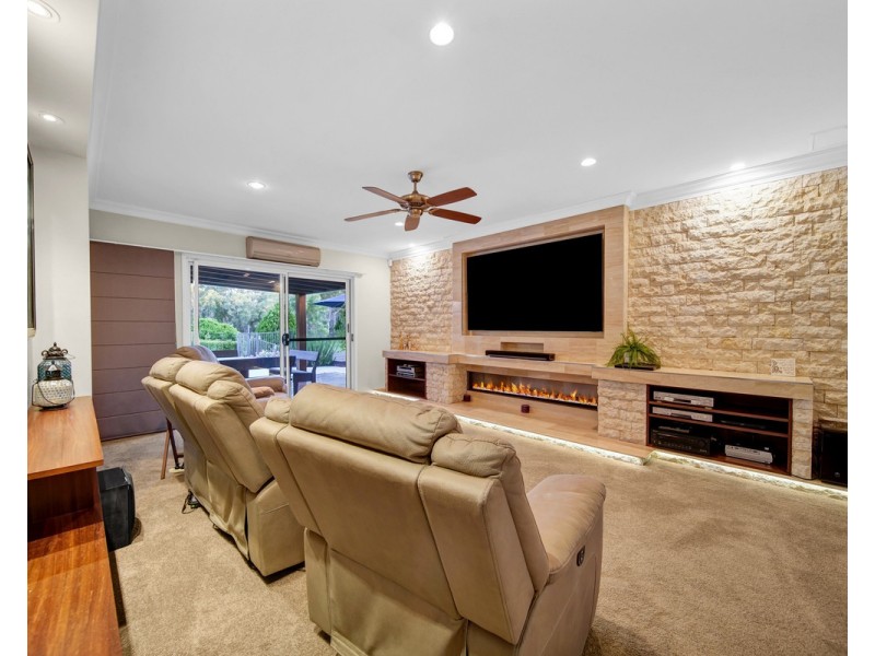 58-64 SOLWAY Crescent, Carbrook QLD 4130