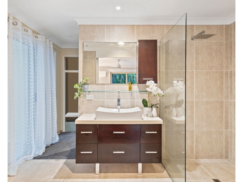 20 Lewina Street, Daisy Hill QLD 4127