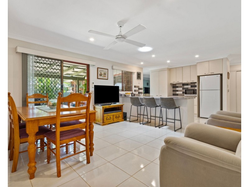 8 Seletar Place, Tanah Merah QLD 4128