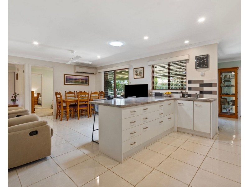 8 Seletar Place, Tanah Merah QLD 4128