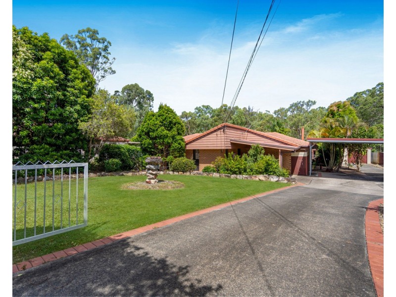 70 Parkroyal Crescent, Regents Park QLD 4118