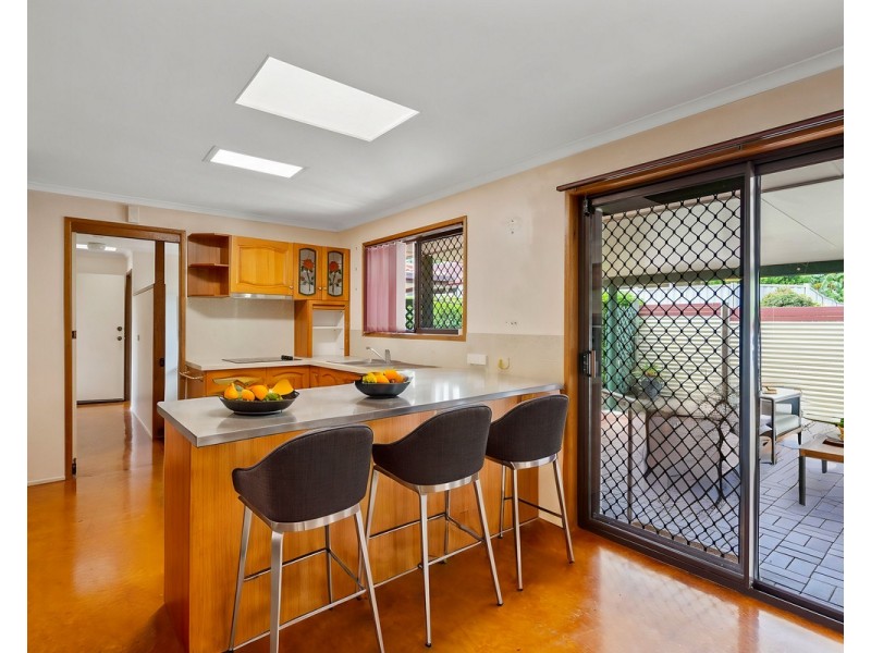 70 Parkroyal Crescent, Regents Park QLD 4118