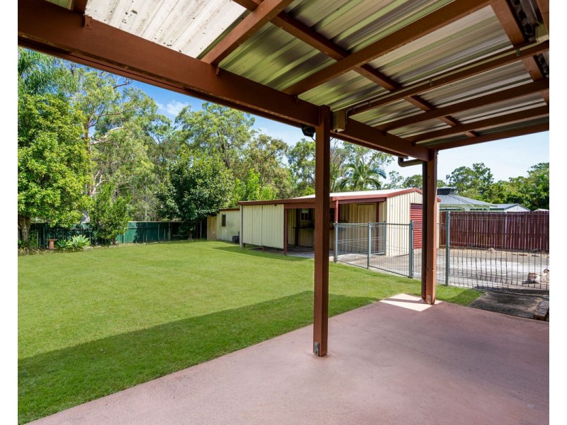 70 Parkroyal Crescent, Regents Park QLD 4118