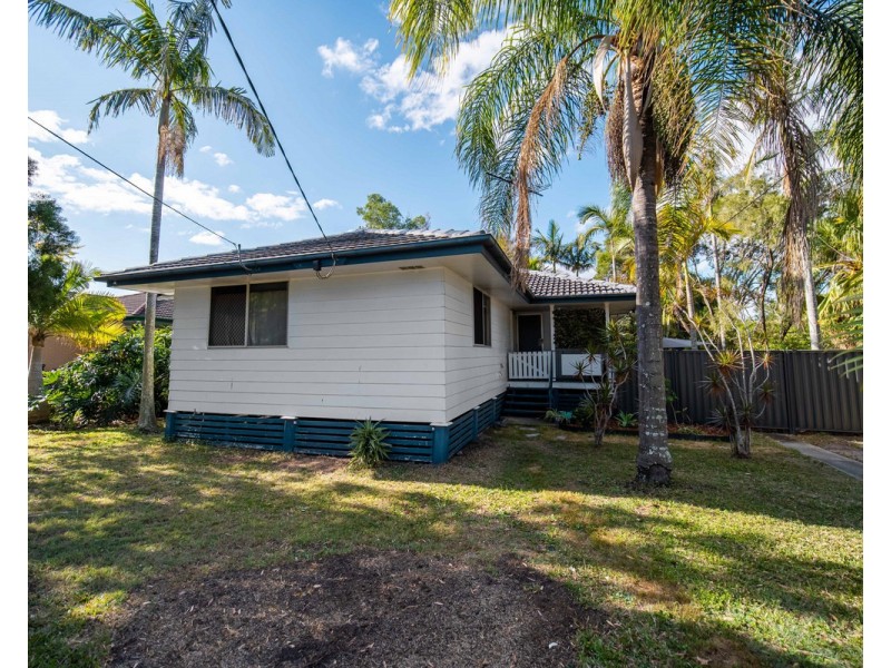 10 Bellis Street, Daisy Hill QLD 4127