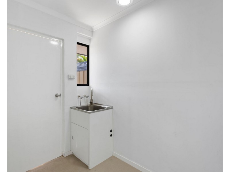 56 Paradise Road, Slacks Creek QLD 4127