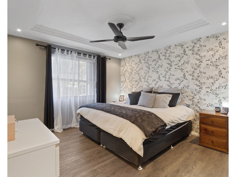 1 Veronica Avenue, Daisy Hill QLD 4127