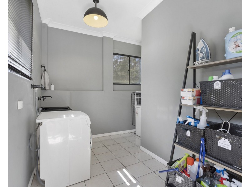 1 Veronica Avenue, Daisy Hill QLD 4127