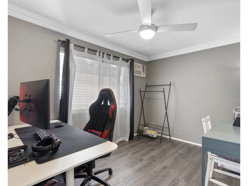 1 Veronica Avenue, Daisy Hill QLD 4127