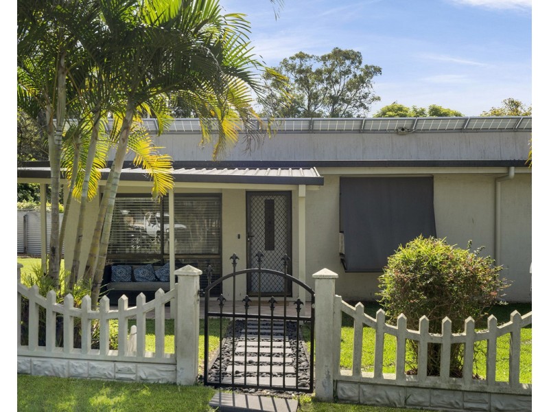 1 Veronica Avenue, Daisy Hill QLD 4127