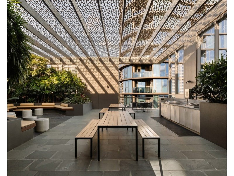 612/2-4 Edmondstone Street, South Brisbane QLD 4101