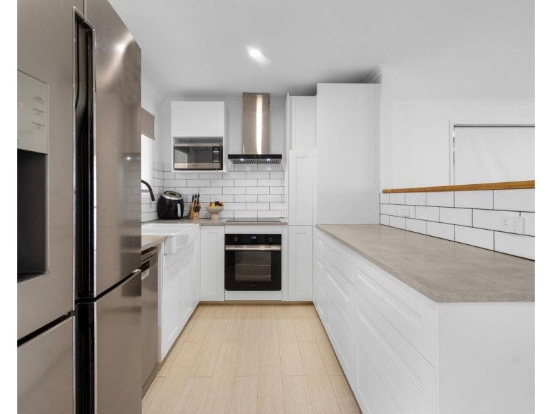 4 Teak Street, Shailer Park QLD 4128