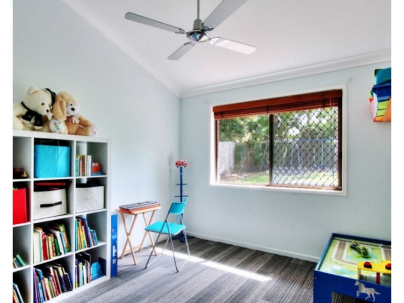 9 Oxley Circuit, Daisy Hill QLD 4127