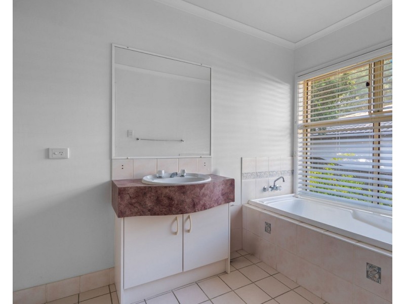 19 Dane Court, Shailer Park QLD 4128