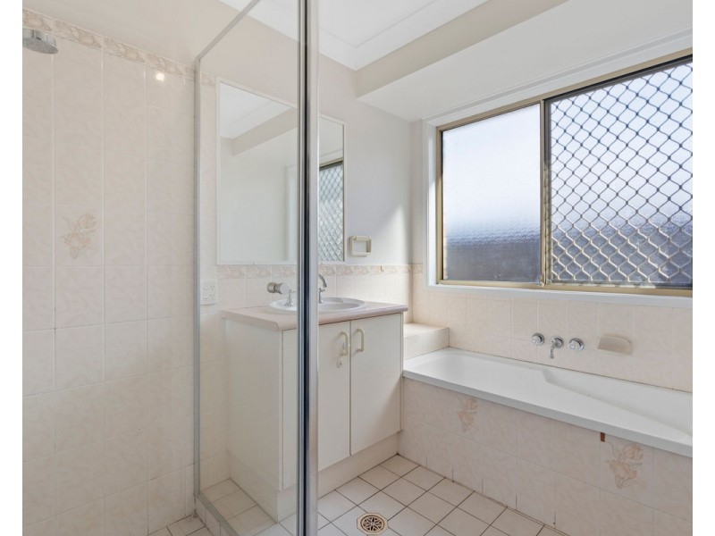 13 Haussman Court, Meadowbrook QLD 4131