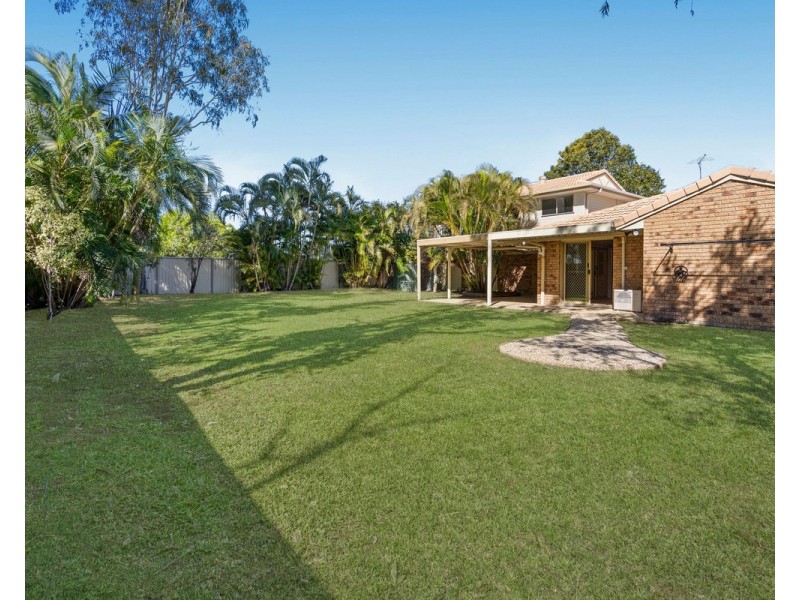 13 Haussman Court, Meadowbrook QLD 4131