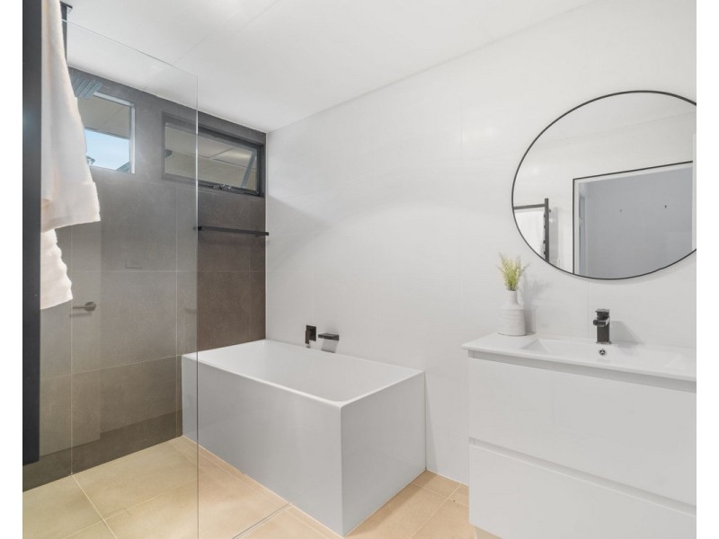21 Little John Street, Daisy Hill QLD 4127
