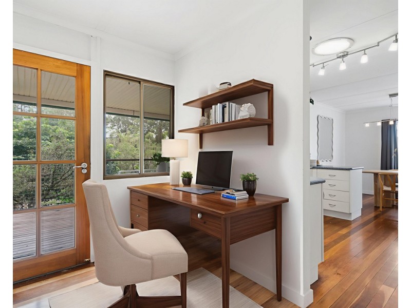 21 Little John Street, Daisy Hill QLD 4127
