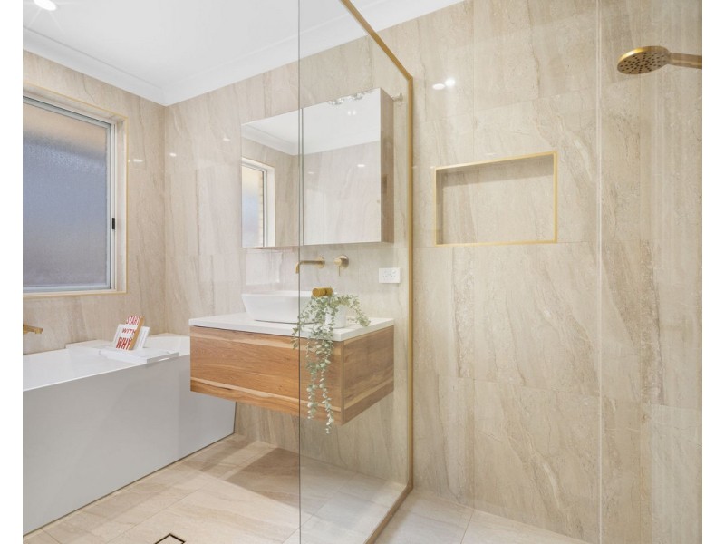 43 Celandine Street, Shailer Park QLD 4128