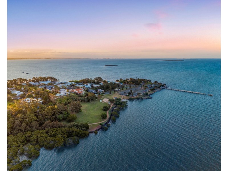 4 Tulloch Drive, Wellington Point QLD 4160