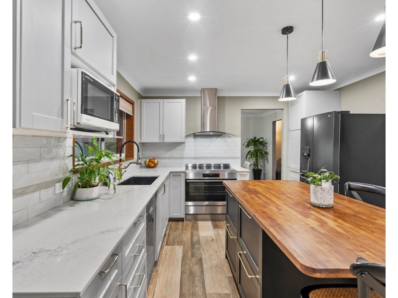 4 Tulloch Drive, Wellington Point QLD 4160