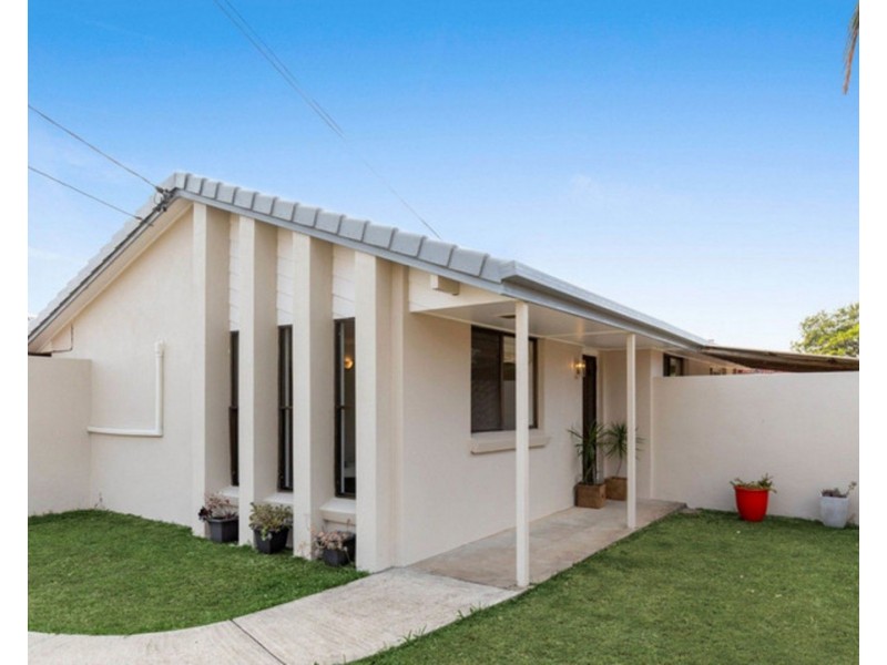 8 Southmore Street, Daisy Hill QLD 4127