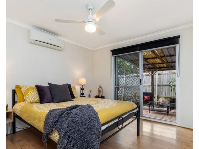 8 Southmore Street, Daisy Hill QLD 4127