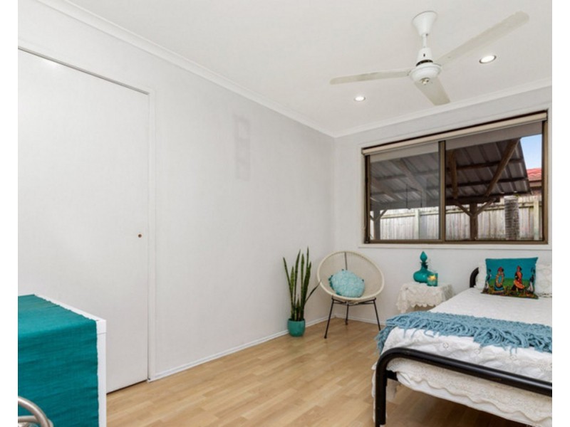 8 Southmore Street, Daisy Hill QLD 4127