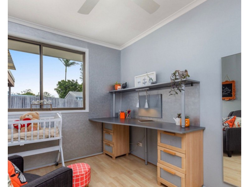 8 Southmore Street, Daisy Hill QLD 4127