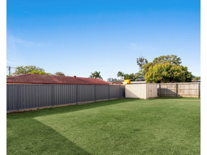 8 Southmore Street, Daisy Hill QLD 4127