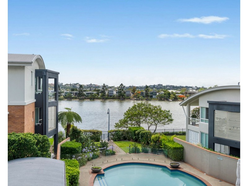 18/15 Vernon Terrace, Teneriffe QLD 4005