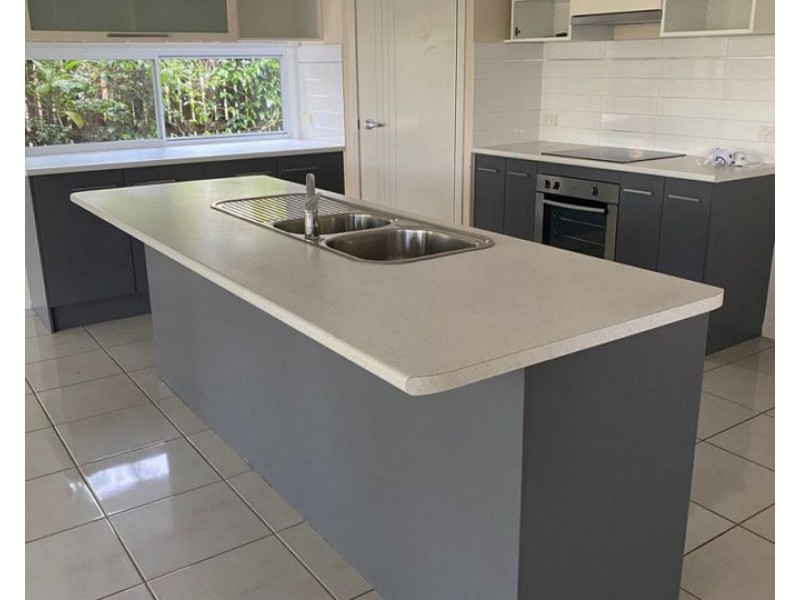 1 Hazelwood Street, Shailer Park QLD 4128