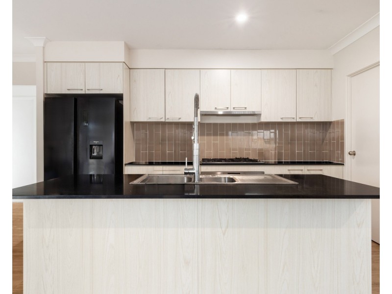 75 Dysart Drive, Holmview QLD 4207