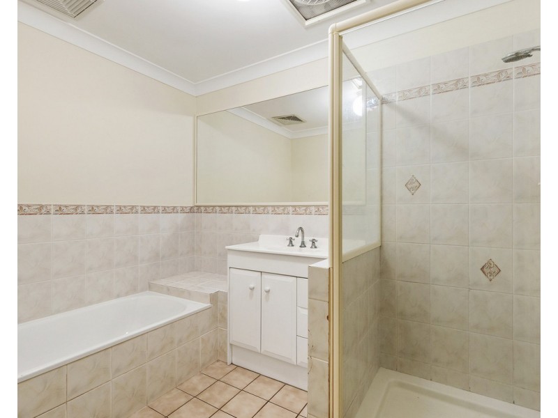 25-27 Bayview Drive, Tanah Merah QLD 4128