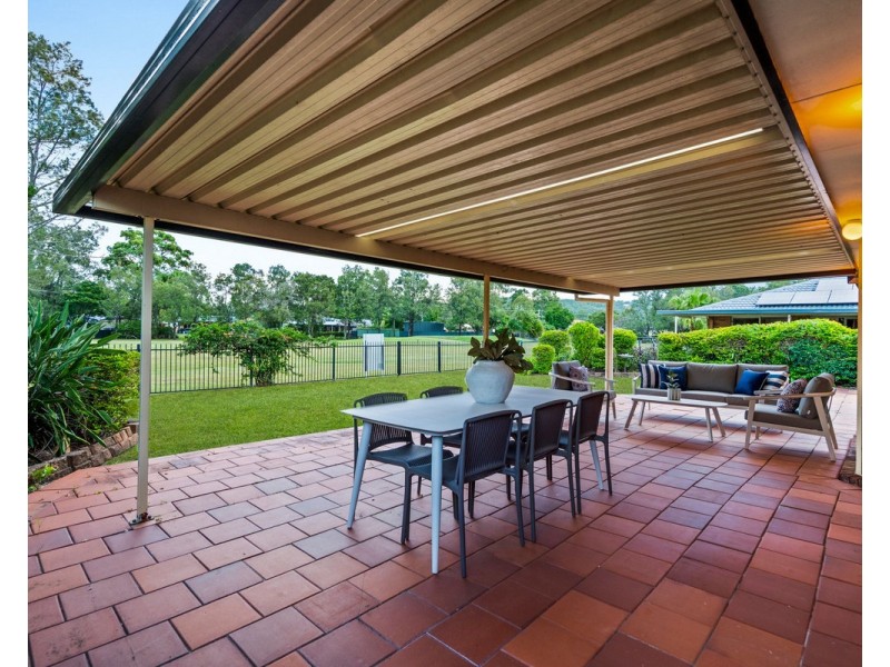 80 Allenby Crescent, Windaroo QLD 4207