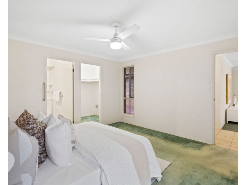 80 Allenby Crescent, Windaroo QLD 4207