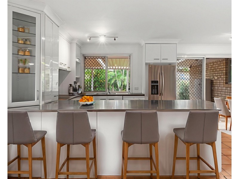 1 Caulfield Drive, Loganlea QLD 4131